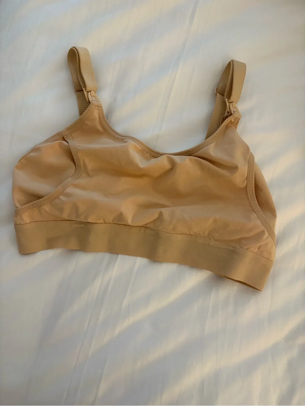Momcozy Hands Free Nursing & Pumping Bra in Nude Size Medium